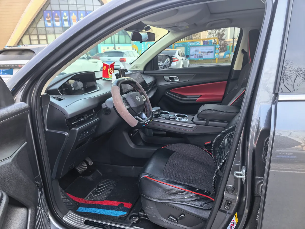 2022 ChangAn Oshan X7 Plus 1.5T 188HP L4 7DCT,autocango,china used car exporter,china ev exporter,chinese used car exporter,chinese used ev exporter