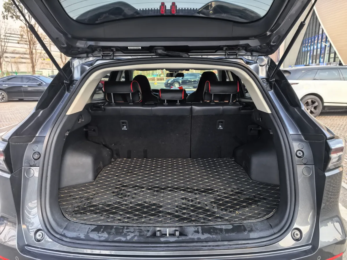 2022 ChangAn Oshan X7 Plus 1.5T 188HP L4 7DCT,autocango,china used car exporter,china ev exporter,chinese used car exporter,chinese used ev exporter