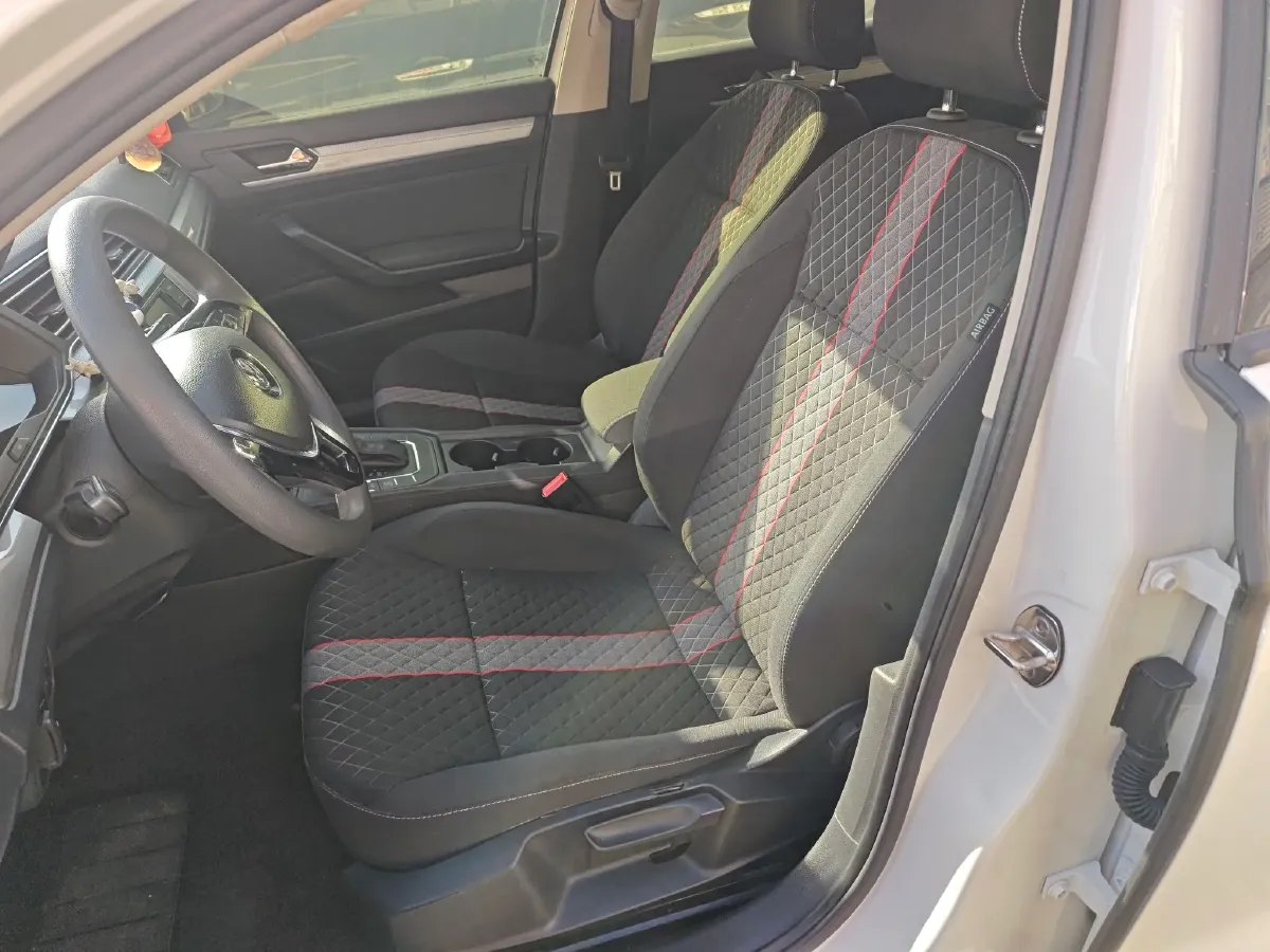 2019 Volkswagen T-Cross 1.4T 150HP L4 7DCT,autocango,china used car exporter,china ev exporter,chinese used car exporter,chinese used ev exporter