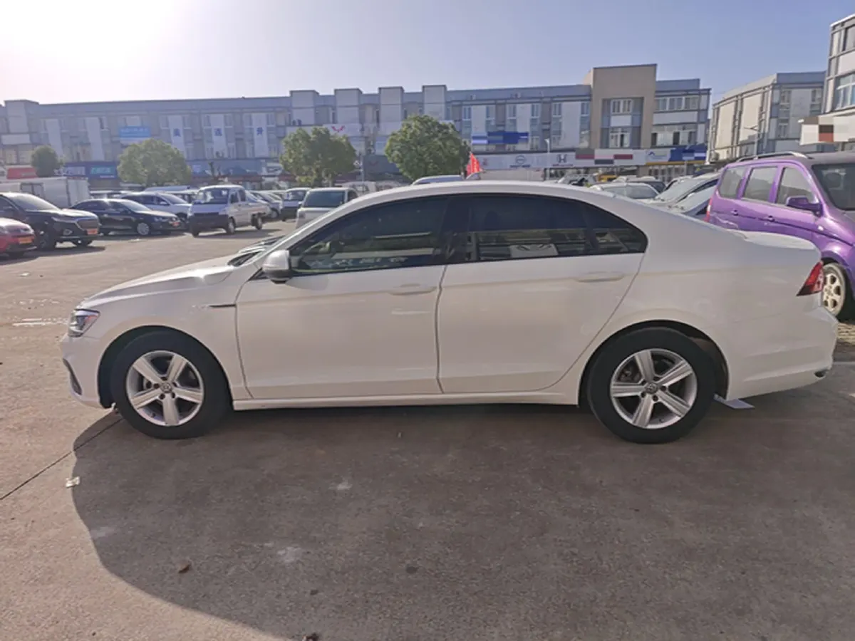 2019 Volkswagen T-Cross 1.4T 150HP L4 7DCT,autocango,china used car exporter,china ev exporter,chinese used car exporter,chinese used ev exporter