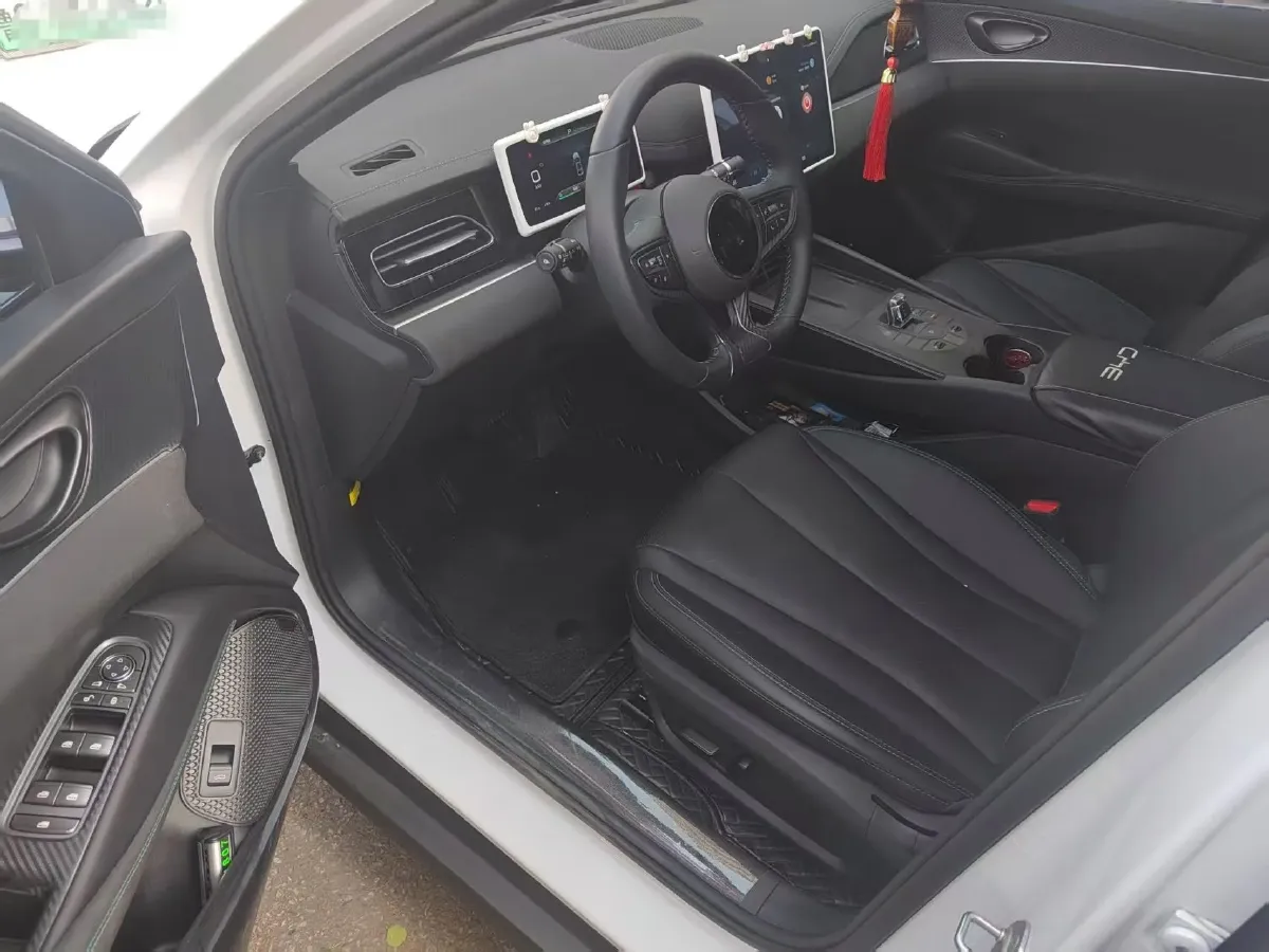 2024 BYD Seal 06 1.5L 101HP L4 E-CVT PHEV 15.87KWH,autocango,china used car exporter,china ev exporter,chinese used car exporter,chinese used ev exporter