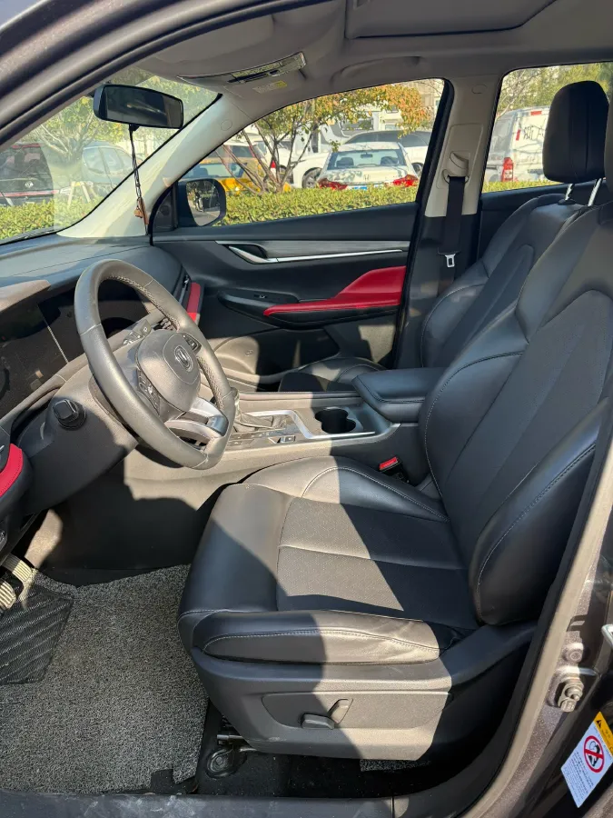 2021 ChangAn CS55 Plus 1.5T 180HP L4 7DCT,autocango,china used car exporter,china ev exporter,chinese used car exporter,chinese used ev exporter