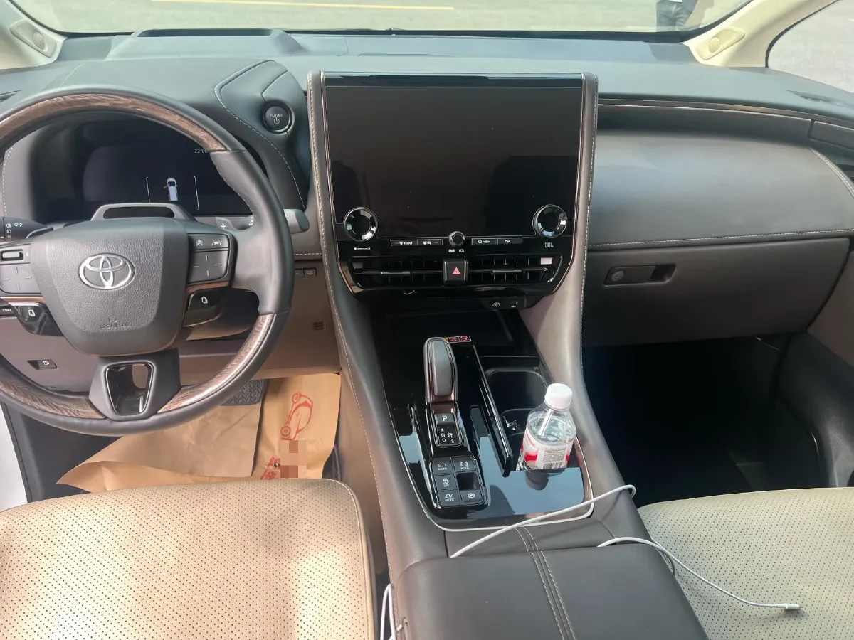 2024 Toyota Alphard 2.5L 190HP L4 E-CVT Hybrid,autocango,china used car exporter,china ev exporter,chinese used car exporter,chinese used ev exporter