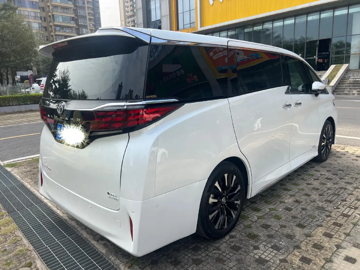 2024 Toyota Alphard 2.5L 190HP L4 E-CVT Hybrid,autocango,china used car exporter,china ev exporter,chinese used car exporter,chinese used ev exporter