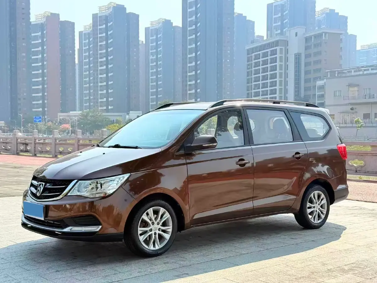 2016 BaoJun 730 1.5L 112HP L4 5MT