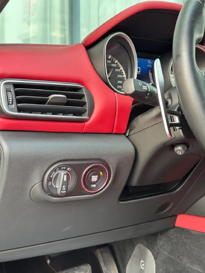 2019 Maserati Levante 3.0T 350HP V6 8AT,autocango,china used car exporter,china ev exporter,chinese used car exporter,chinese used ev exporter