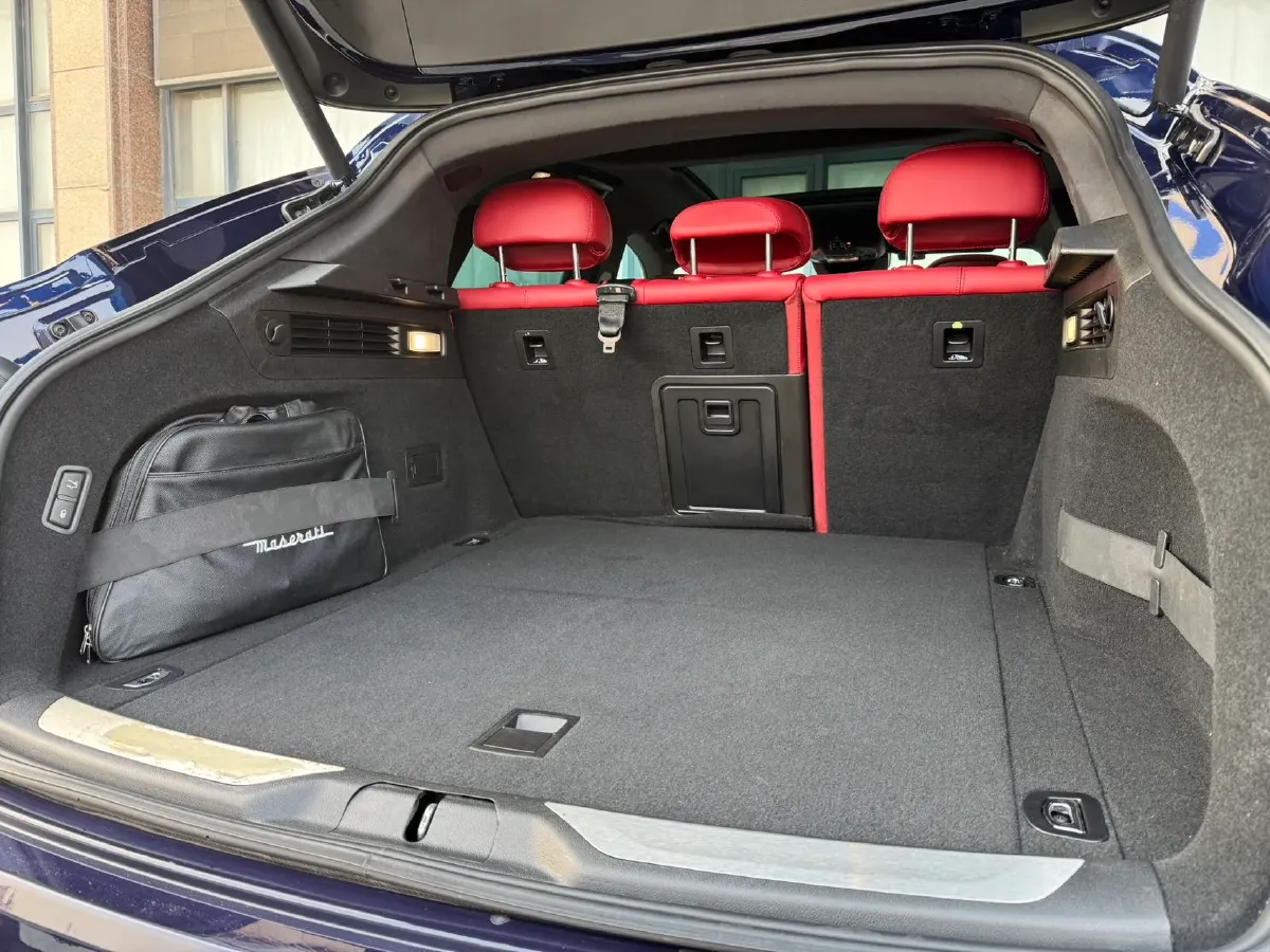 2019 Maserati Levante 3.0T 350HP V6 8AT,autocango,china used car exporter,china ev exporter,chinese used car exporter,chinese used ev exporter