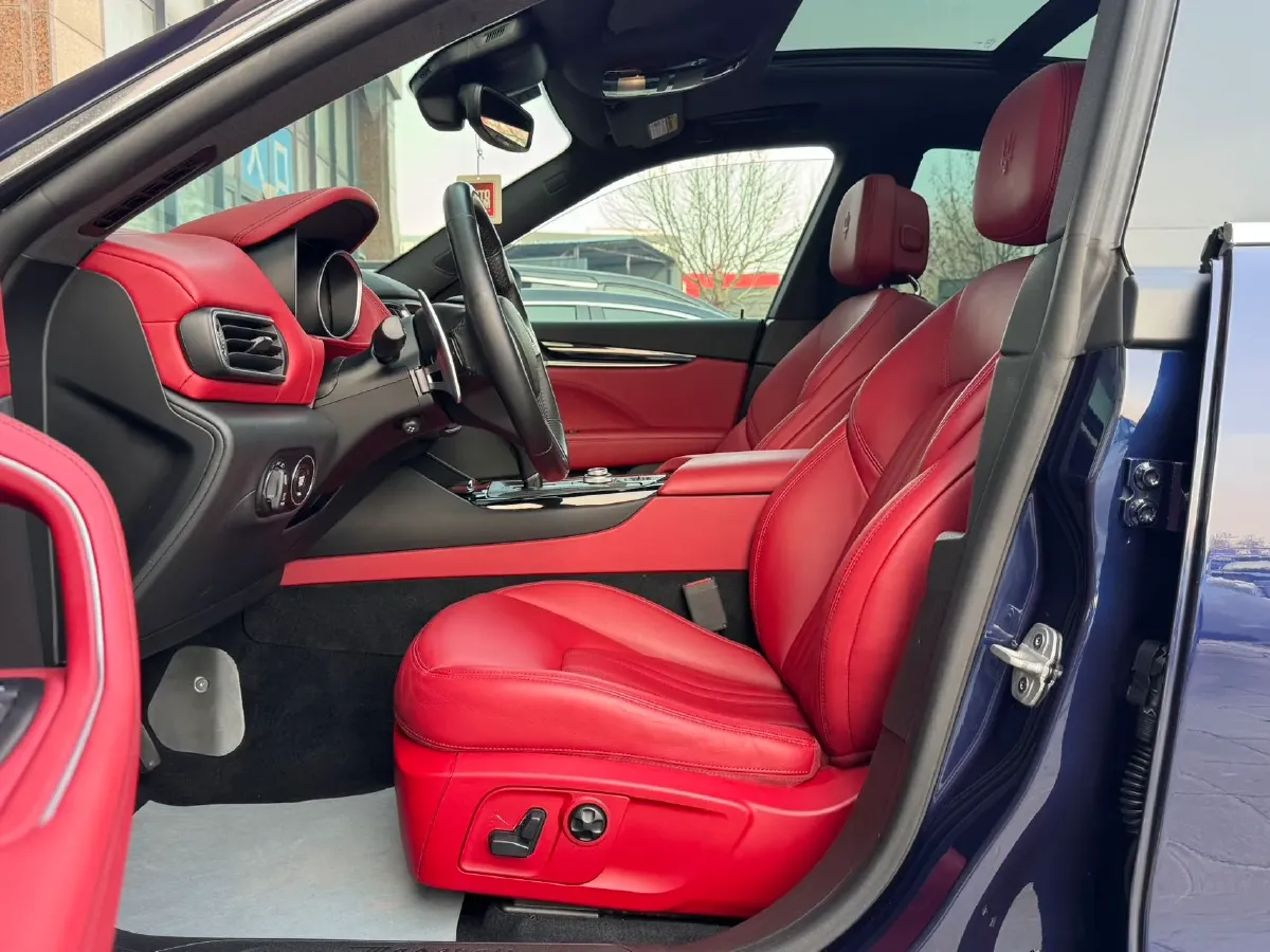 2019 Maserati Levante 3.0T 350HP V6 8AT,autocango,china used car exporter,china ev exporter,chinese used car exporter,chinese used ev exporter