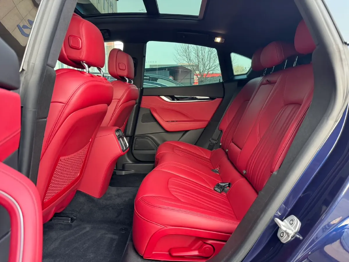 2019 Maserati Levante 3.0T 350HP V6 8AT,autocango,china used car exporter,china ev exporter,chinese used car exporter,chinese used ev exporter