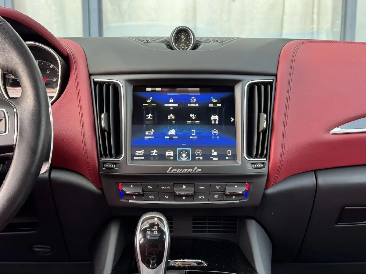 2019 Maserati Levante 3.0T 350HP V6 8AT,autocango,china used car exporter,china ev exporter,chinese used car exporter,chinese used ev exporter