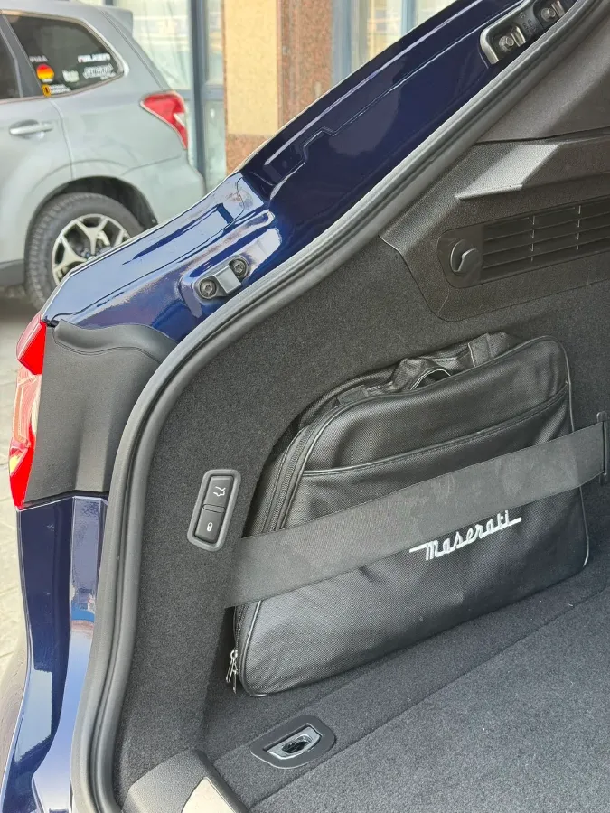 2019 Maserati Levante 3.0T 350HP V6 8AT,autocango,china used car exporter,china ev exporter,chinese used car exporter,chinese used ev exporter