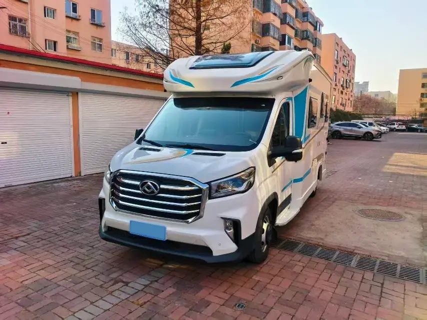 2022 MAXUS V100 RV 2.0T 150HP L4 6AT