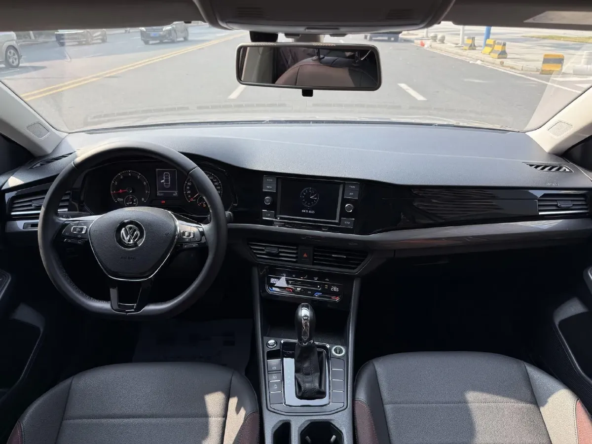 2020 Volkswagen Bora 1.5L 113HP L4 6AT,autocango,china used car exporter,china ev exporter,chinese used car exporter,chinese used ev exporter