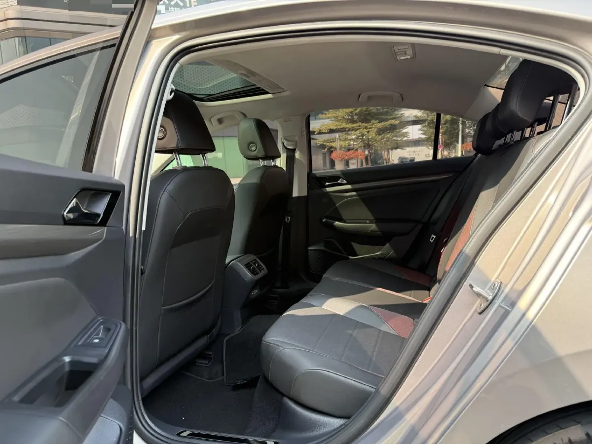 2020 Volkswagen Bora 1.5L 113HP L4 6AT,autocango,china used car exporter,china ev exporter,chinese used car exporter,chinese used ev exporter