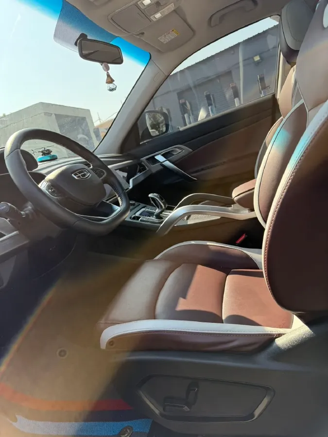 2022 Geely Azkarra 1.8T 184HP L4 7DCT,autocango,china used car exporter,china ev exporter,chinese used car exporter,chinese used ev exporter