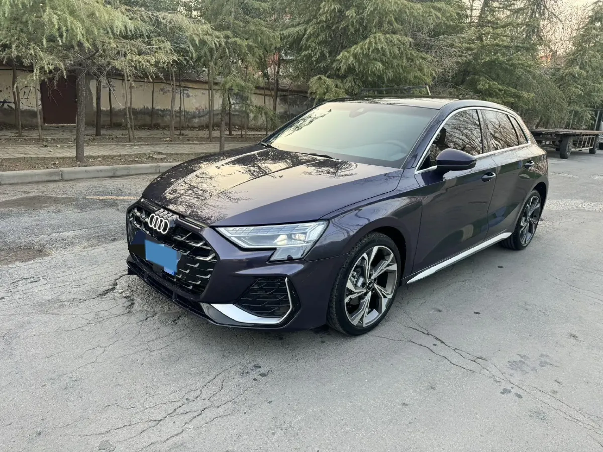 2025 Audi A3 1.5T 160HP L4 7DCT,autocango,china used car exporter,china ev exporter,chinese used car exporter,chinese used ev exporter