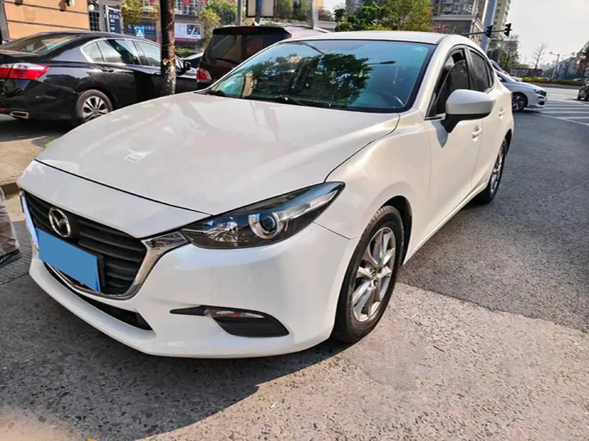 2017 Mazda 3 Axela 1.5L 117HP L4 6AT