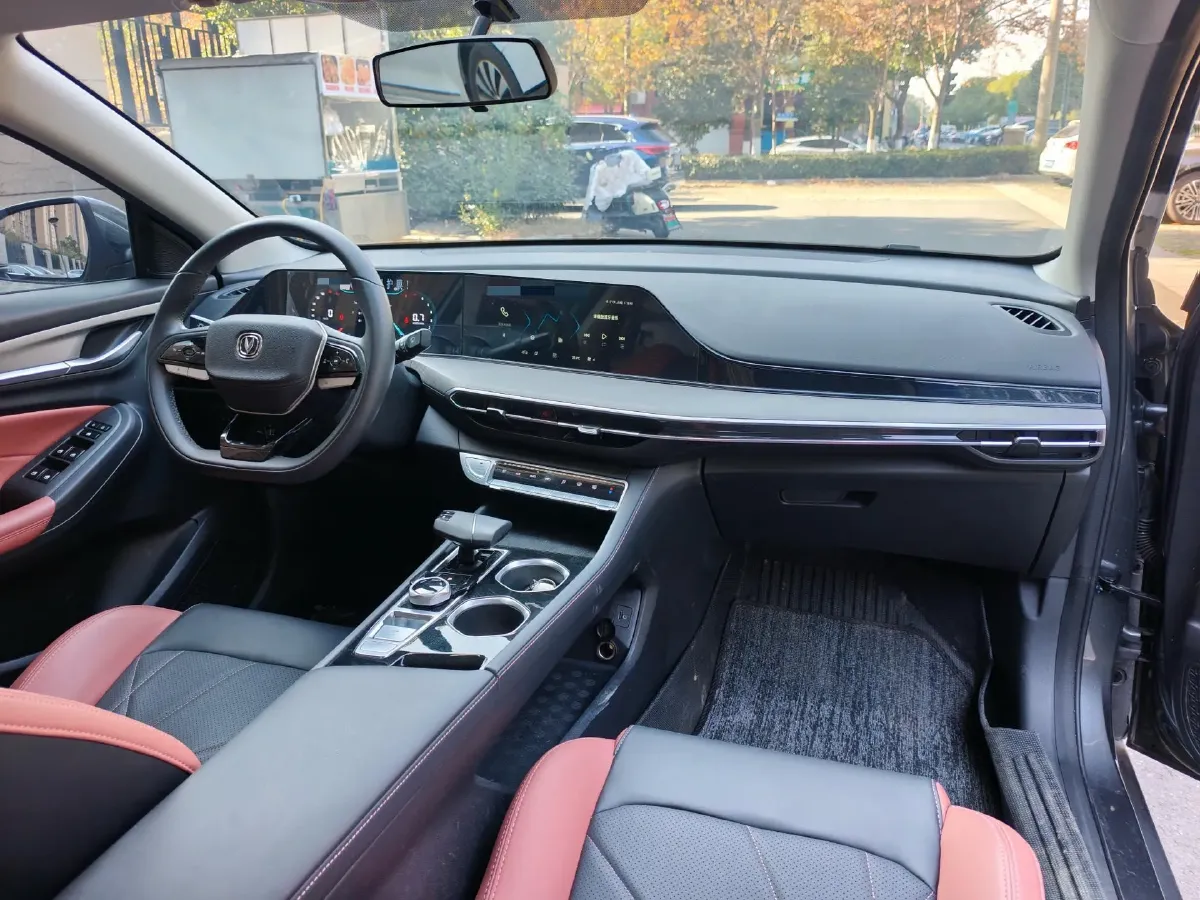 2024 ChangAn Eado 1.4T 160HP L4 7DCT,autocango,china used car exporter,china ev exporter,chinese used car exporter,chinese used ev exporter