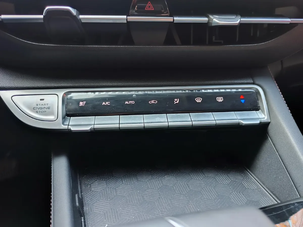 2024 ChangAn Eado 1.4T 160HP L4 7DCT,autocango,china used car exporter,china ev exporter,chinese used car exporter,chinese used ev exporter