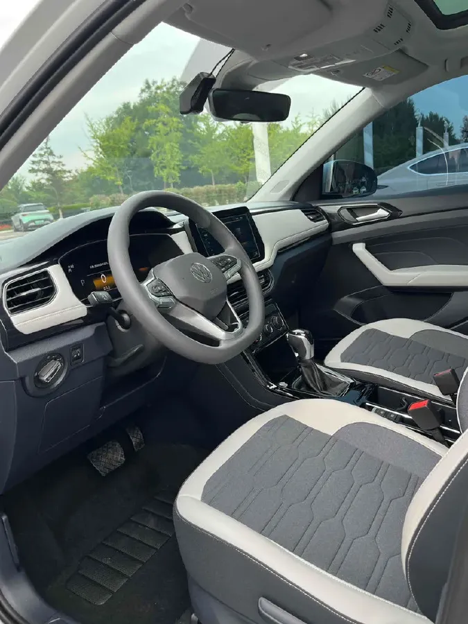 2025 Volkswagen Tharu 1.5L 110HP L4 6AT,autocango,china used car exporter,china ev exporter,chinese used car exporter,chinese used ev exporter