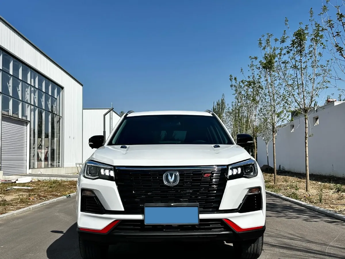 2023 ChangAn CS75 1.5T 188HP L4 7DCT,autocango,china used car exporter,china ev exporter,chinese used car exporter,chinese used ev exporter