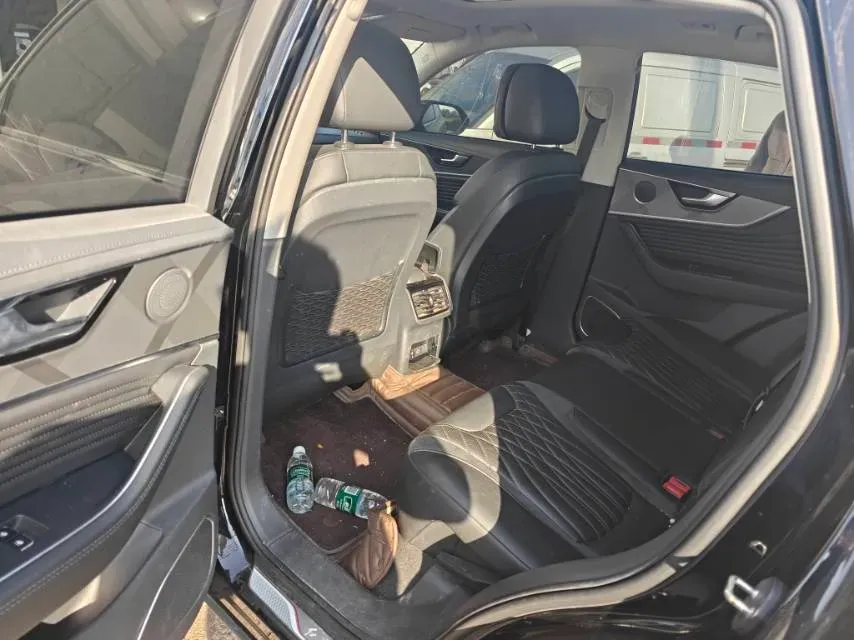 2023 HongQi HS5 2.0T 252HP L4 8AT,autocango,china used car exporter,china ev exporter,chinese used car exporter,chinese used ev exporter