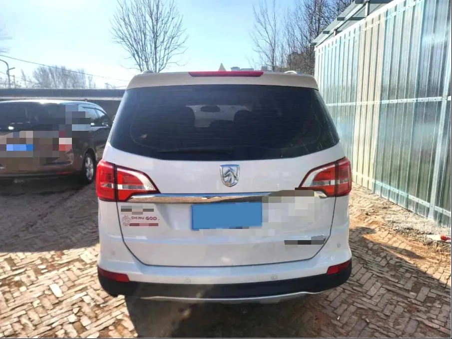 2016 BaoJun 730 1.5L 112HP L4 5MT,autocango,china used car exporter,china ev exporter,chinese used car exporter,chinese used ev exporter