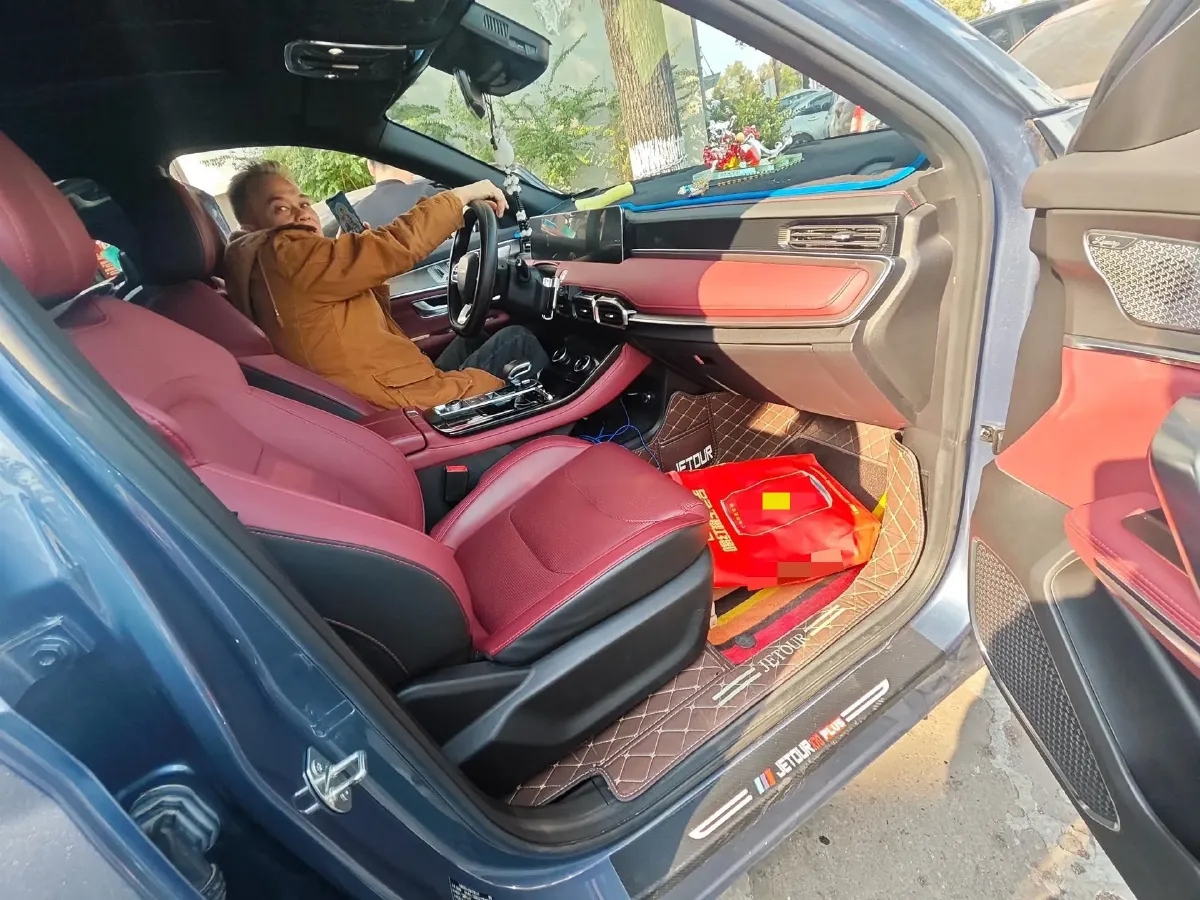 2021 Jetour X70 Plus 1.6T 197HP L4 7DCT,autocango,china used car exporter,china ev exporter,chinese used car exporter,chinese used ev exporter