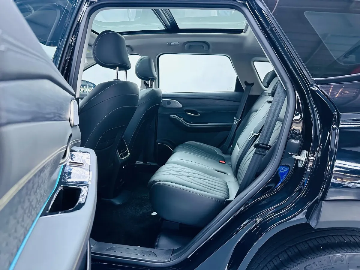 2024 Jetour X90 PRO 2.0T 254HP L4 7DCT,autocango,china used car exporter,china ev exporter,chinese used car exporter,chinese used ev exporter