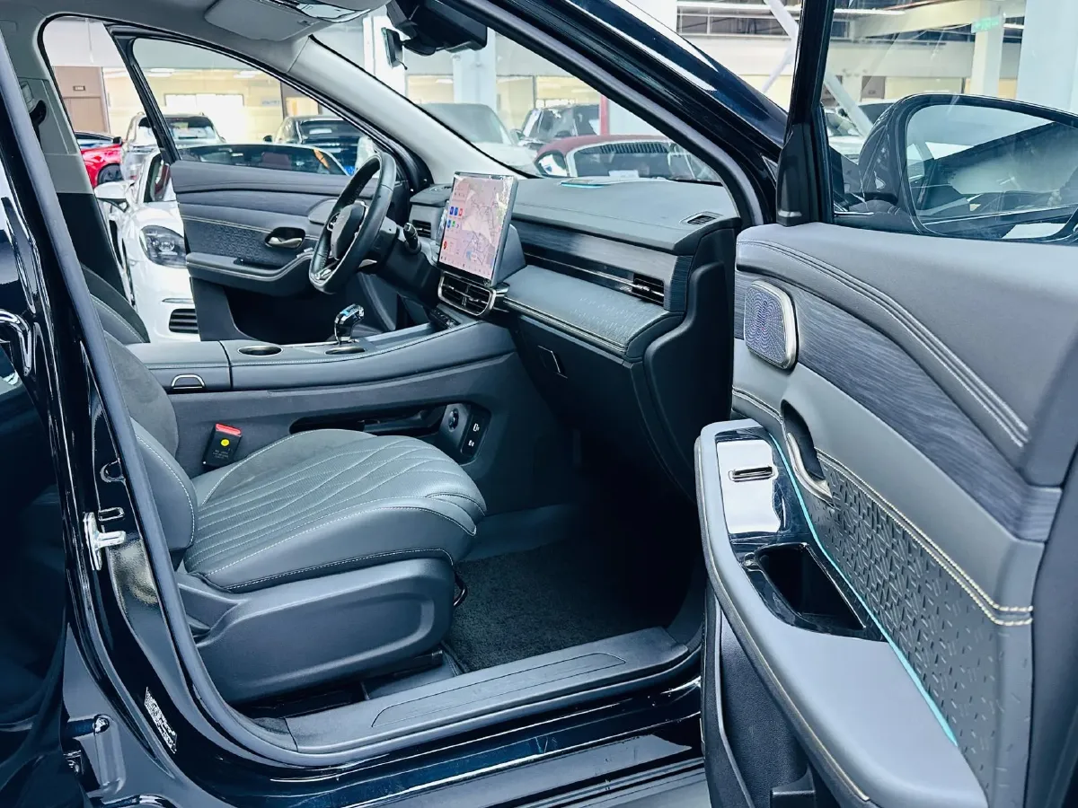 2024 Jetour X90 PRO 2.0T 254HP L4 7DCT,autocango,china used car exporter,china ev exporter,chinese used car exporter,chinese used ev exporter