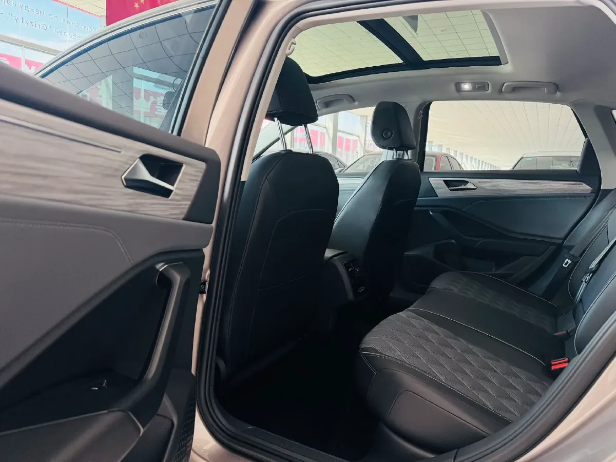 2023 Volkswagen Sagitar 1.4T 150HP L4 7DCT,autocango,china used car exporter,china ev exporter,chinese used car exporter,chinese used ev exporter