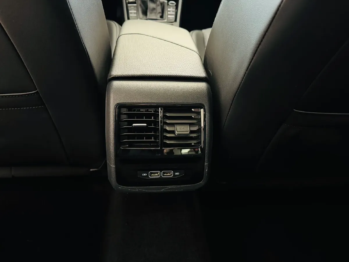 2023 Volkswagen Sagitar 1.4T 150HP L4 7DCT,autocango,china used car exporter,china ev exporter,chinese used car exporter,chinese used ev exporter