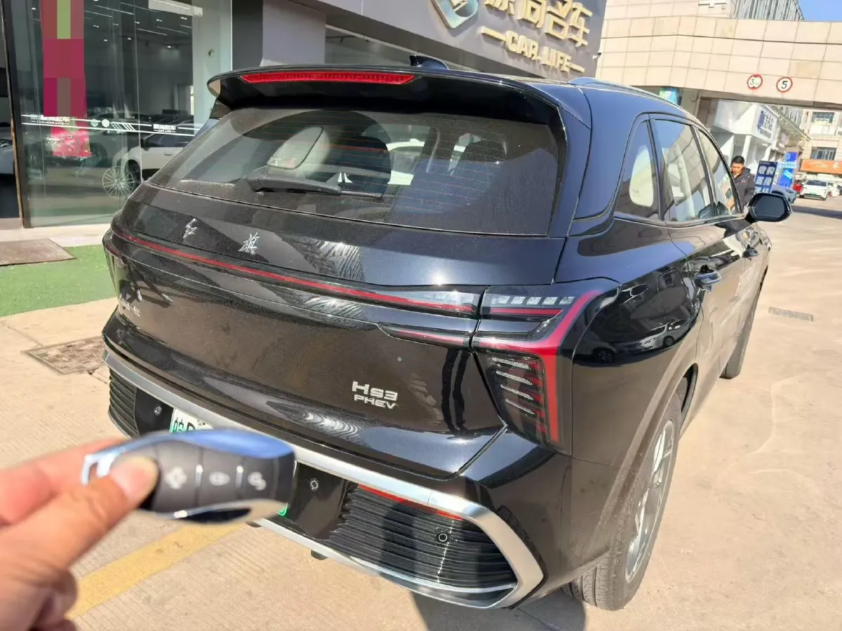 2024 HongQi HS3 1.5T 169HP L4 1DHT PHEV 18.4KWH,autocango,china used car exporter,china ev exporter,chinese used car exporter,chinese used ev exporter