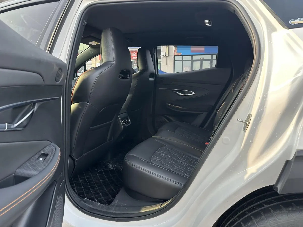 2022 ChangAn UNI-T 1.5T 188HP L4 7DCT,autocango,china used car exporter,china ev exporter,chinese used car exporter,chinese used ev exporter