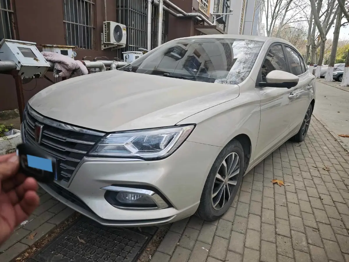 2020 Roewe i5 1.5L 120HP L4 CVT