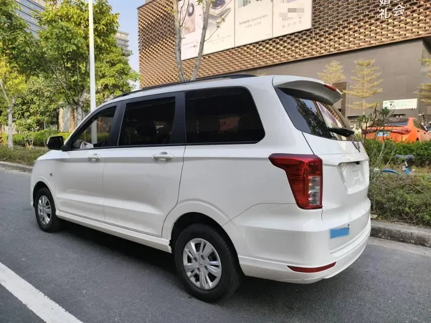 2021 WuLing HongGuang 1.5L 99HP L4 6MT,autocango,china used car exporter,china ev exporter,chinese used car exporter,chinese used ev exporter