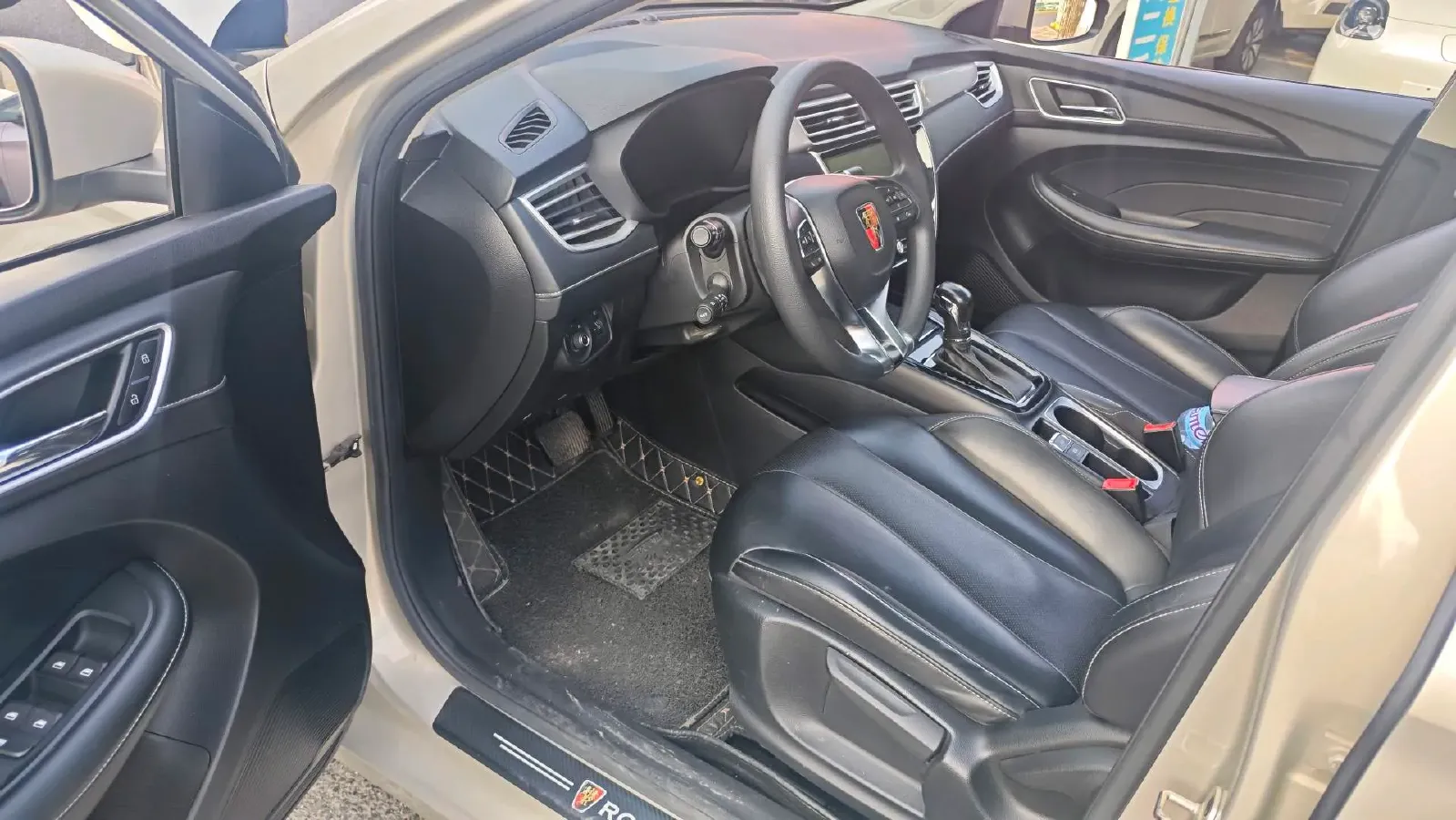 2019 Roewe i5 1.5L 120HP L4 CVT,autocango,china used car exporter,china ev exporter,chinese used car exporter,chinese used ev exporter