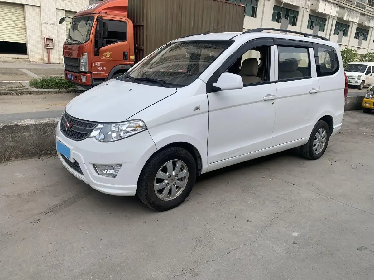 2016 WuLing HongGuang 1.5L 112HP L4 5MT