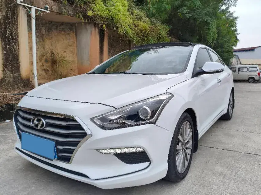 2017 Hyundai Mistra 1.8L 143HP L4 6AT