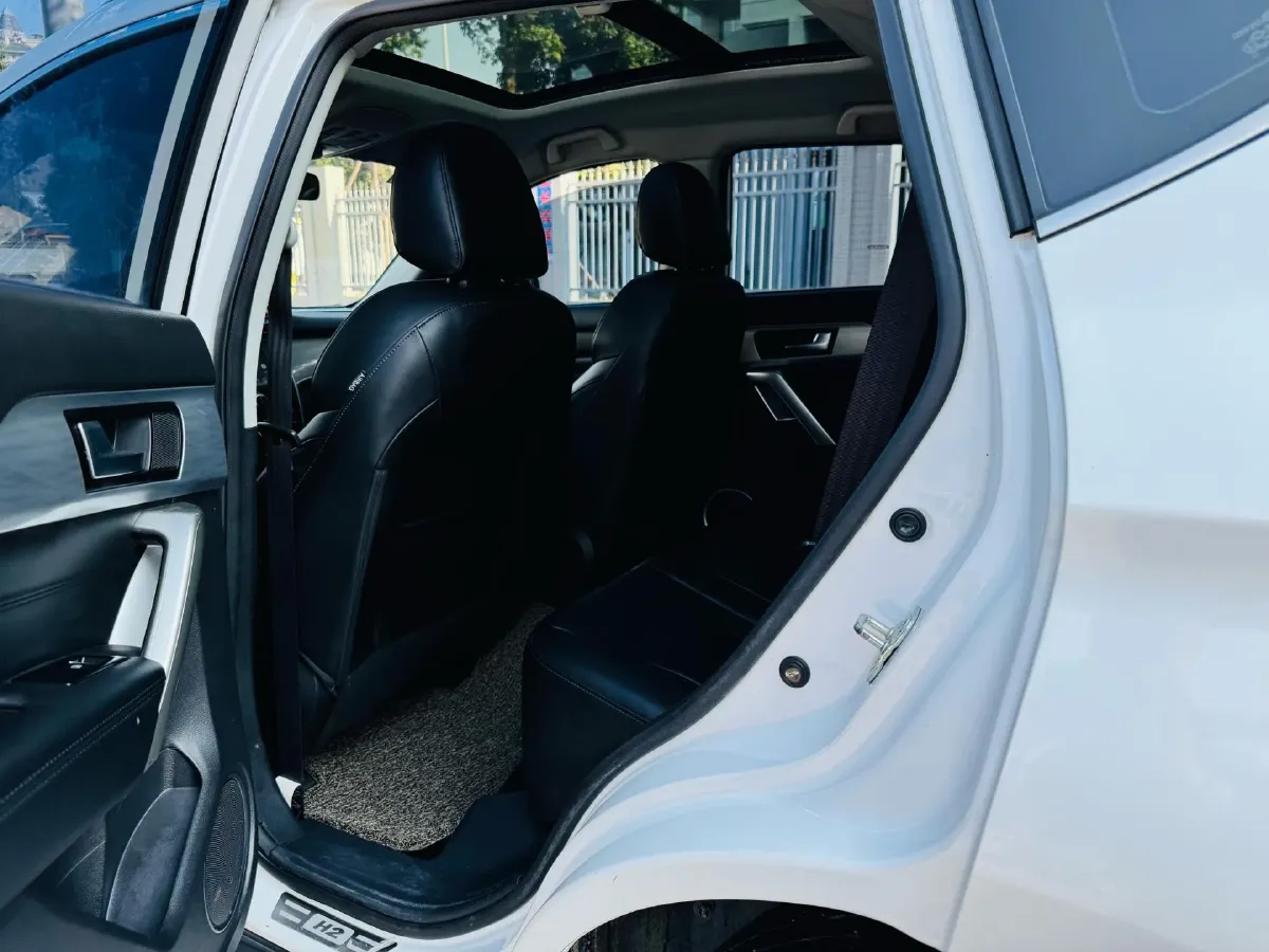 2017 Haval H2 1.5T 150HP L4 6MT,autocango,china used car exporter,china ev exporter,chinese used car exporter,chinese used ev exporter