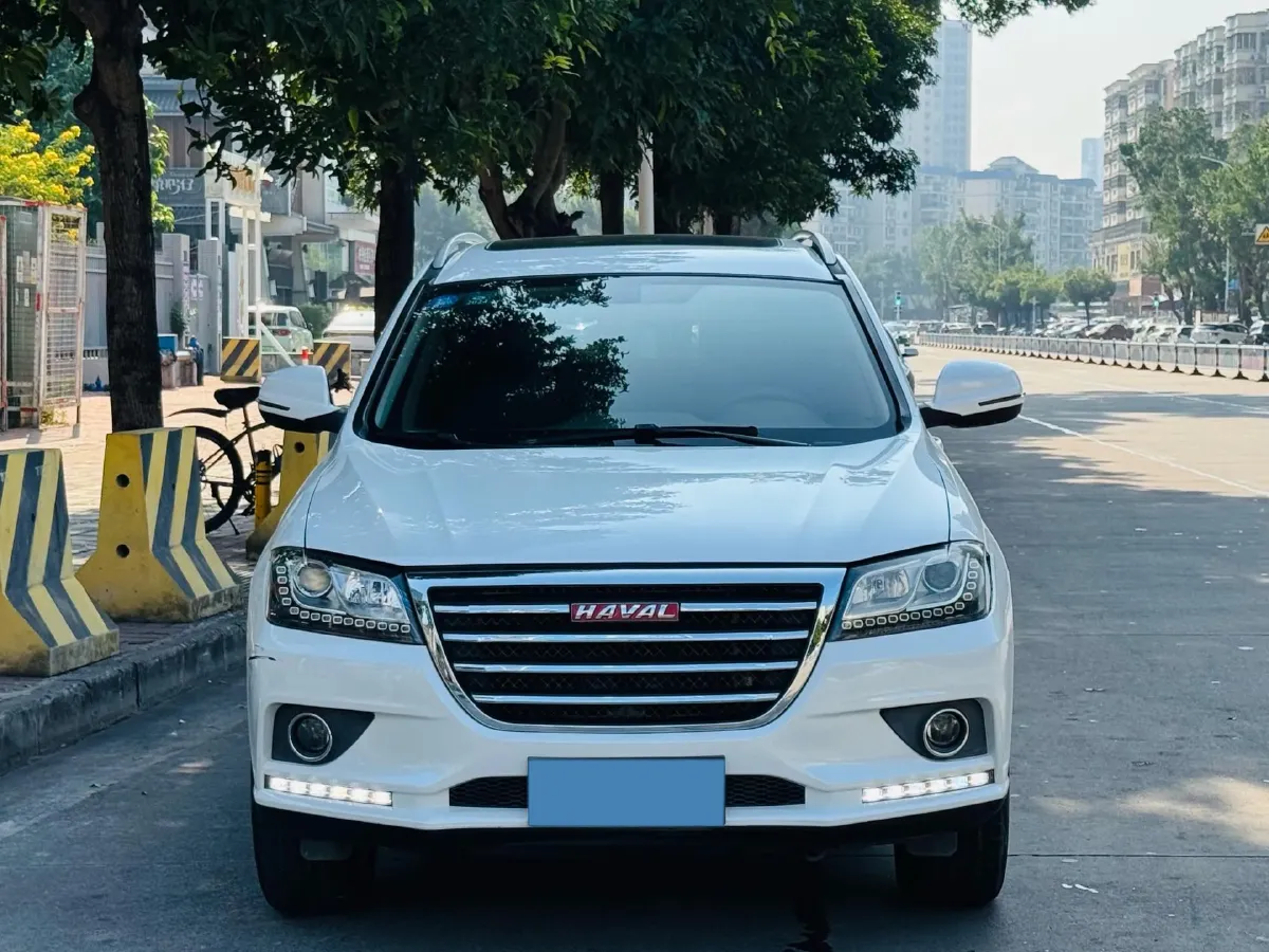 2017 Haval H2 1.5T 150HP L4 6MT,autocango,china used car exporter,china ev exporter,chinese used car exporter,chinese used ev exporter