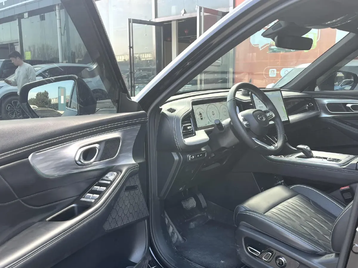 2025 GAC Trumpchi GS8 2.0T 252HP L4 8AT,autocango,china used car exporter,china ev exporter,chinese used car exporter,chinese used ev exporter