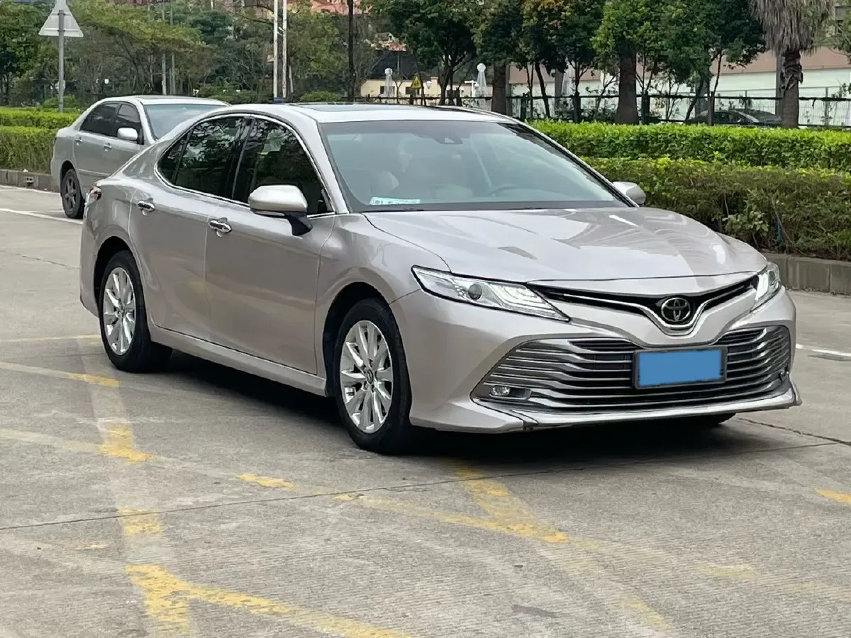 2019 Toyota Camry 2.0L 178HP L4 CVT,autocango,china used car exporter,china ev exporter,chinese used car exporter,chinese used ev exporter