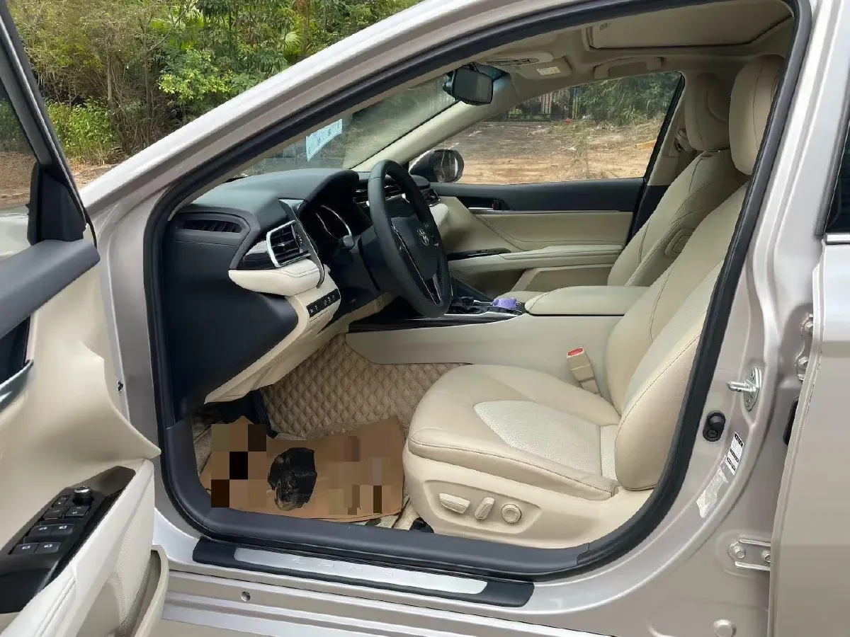 2019 Toyota Camry 2.0L 178HP L4 CVT,autocango,china used car exporter,china ev exporter,chinese used car exporter,chinese used ev exporter