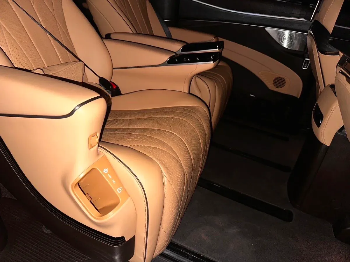 2024 Denza D9 1.5T 139HP L4 E-CVT PHEV 40KWH,autocango,china used car exporter,china ev exporter,chinese used car exporter,chinese used ev exporter