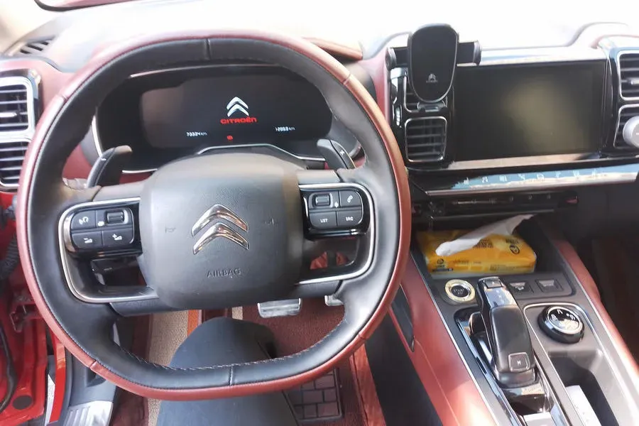 2017 Citroen C5 Aircross 1.8T 204HP L4 6AT,autocango,china used car exporter,china ev exporter,chinese used car exporter,chinese used ev exporter