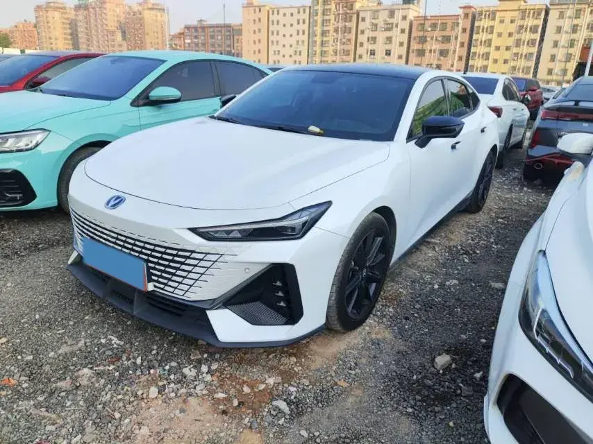 2022 ChangAn UNI-V 1.5T 188HP L4 7DCT
