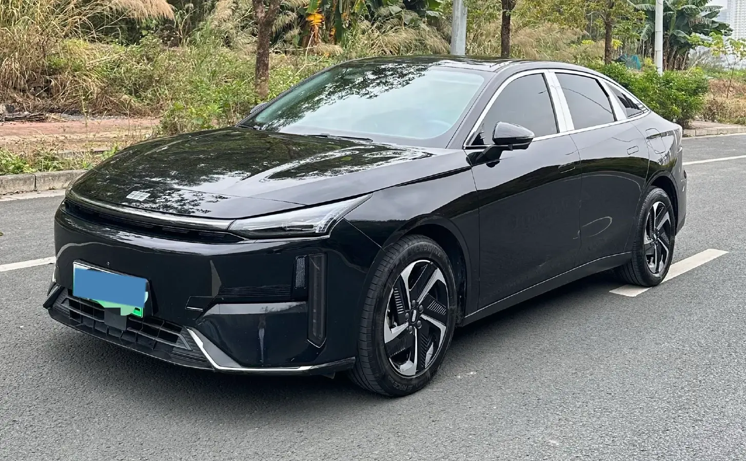 2024 Geely Galaxy L6 1.5T 163HP L4 3DHT PHEV