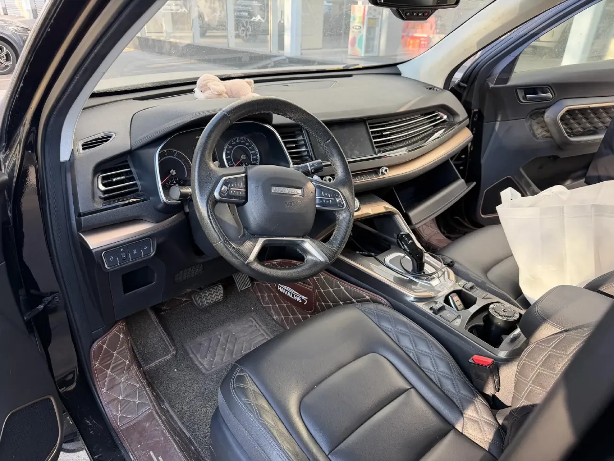 2020 Haval H6 1.5T 169HP L4 7DCT,autocango,china used car exporter,china ev exporter,chinese used car exporter,chinese used ev exporter