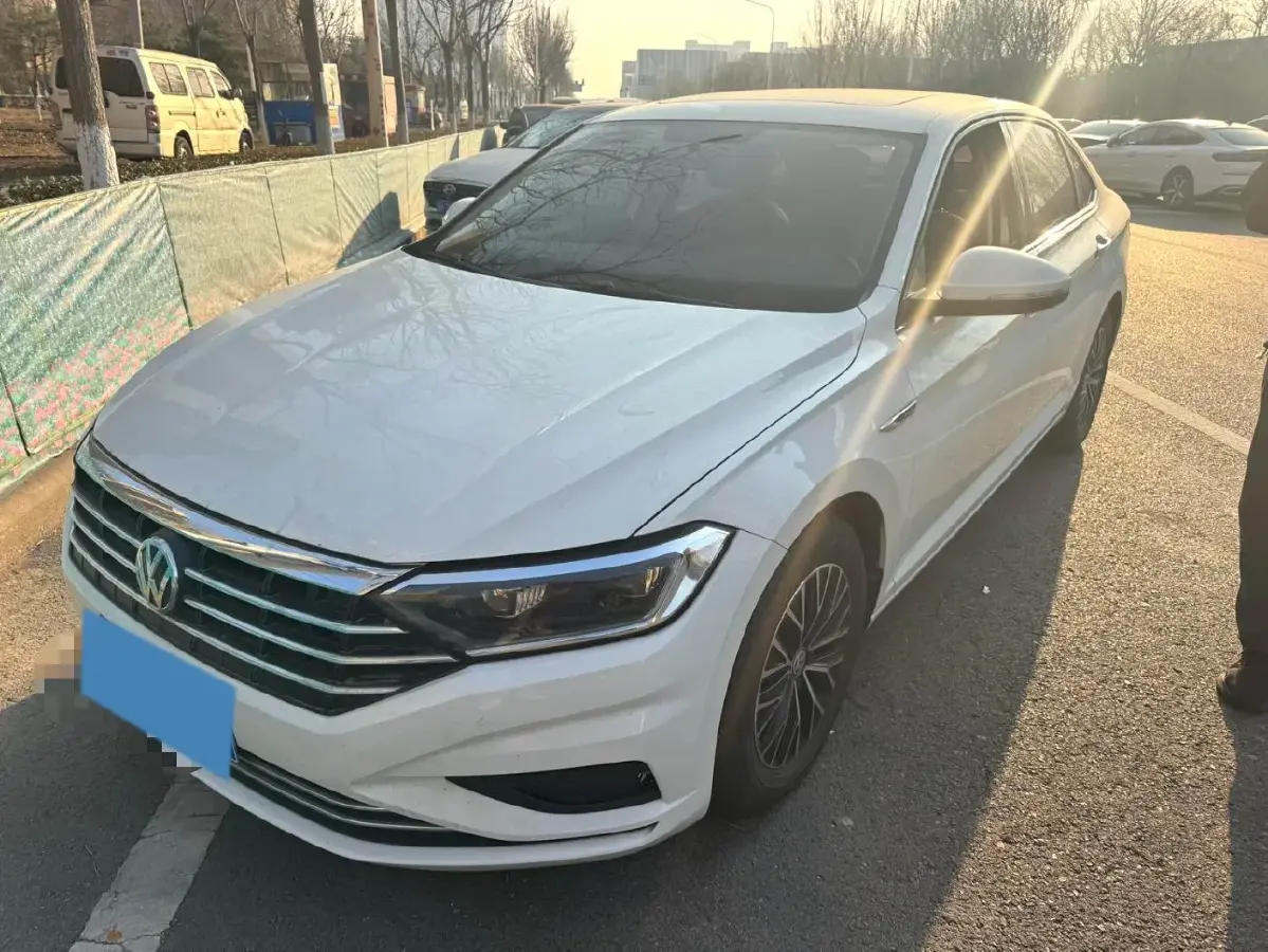 2020 Volkswagen Sagitar 1.4T 150HP L4 7DCT